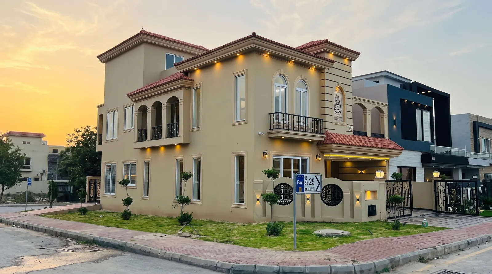 House built by Humbal Builders: Sector F1, Phase 8, Bahria Town, Rawalpindi